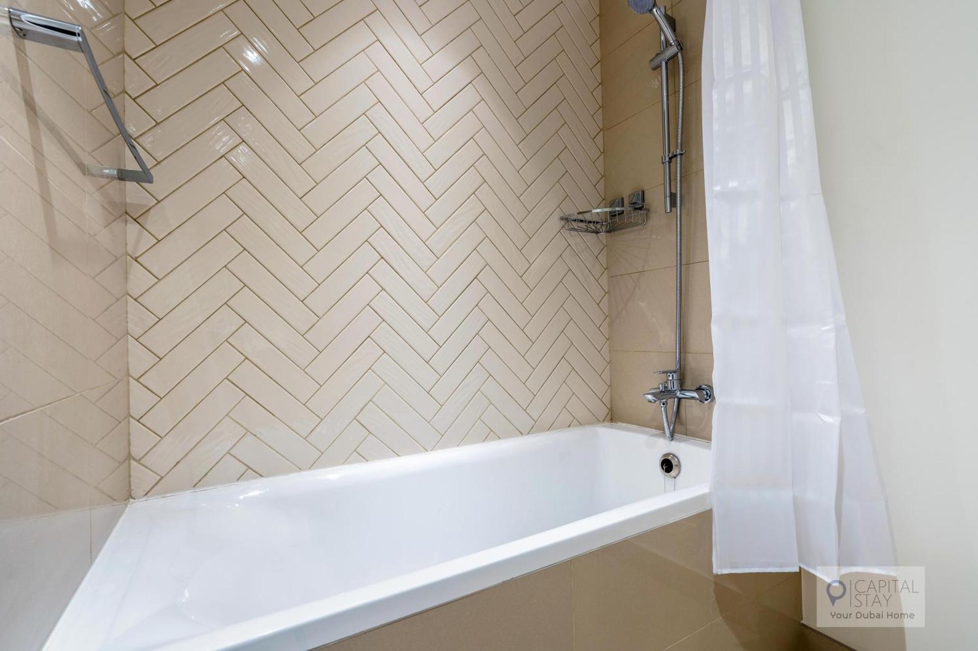 Apartment Capital - In Al Zahia *